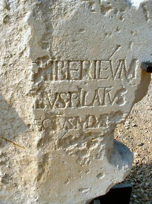 Indskrift fra Caesarea med navnet både på kejser Tiberius (14-37) og den romerske landshøvding Pontius Pilatus