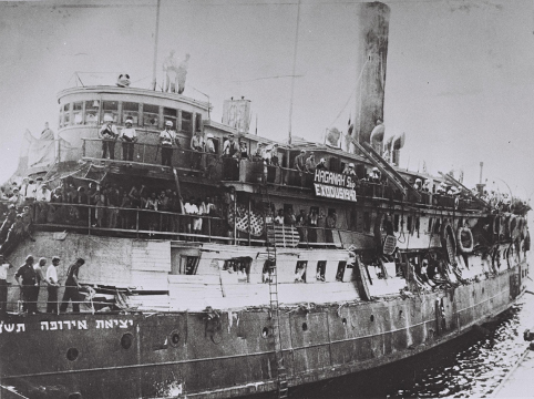 Skibet Exodus stoppet på vej til Palæstina i sommeren 1947