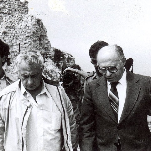 Ariel Sharon – Israels forsvarsminister 1981-83 og Menachem Begin – premierminister 1977-83